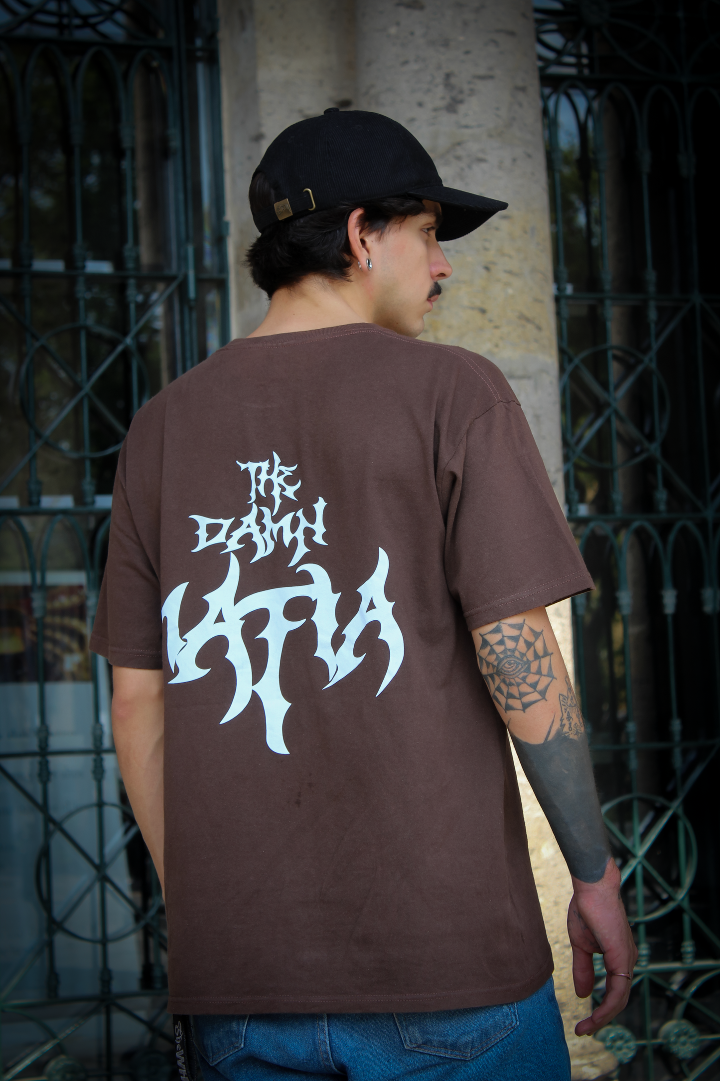 Playera 𝕿𝖍𝖊 𝕯𝖆𝖒𝖓 𝕸𝖆𝖋𝖎𝖆